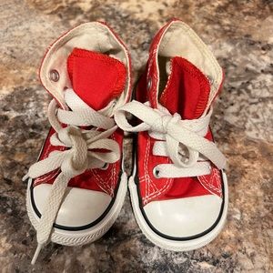Toddler boys converse